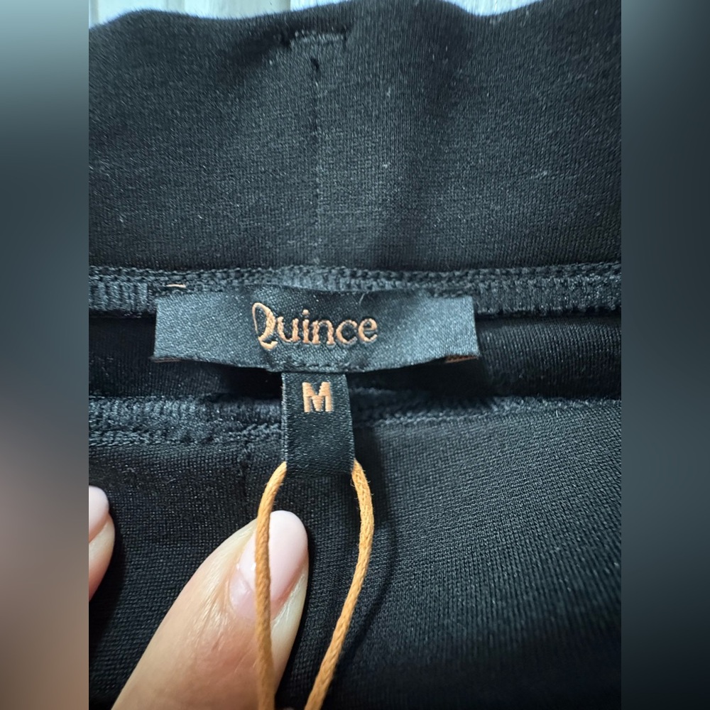 NWT Quince Ultra-Stretch Ponte Straight Leg Pant 28” Inseam Size Medium - Picture 6 of 8